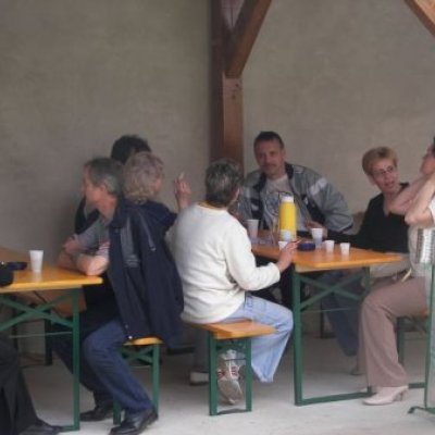 Nevenincs majális
