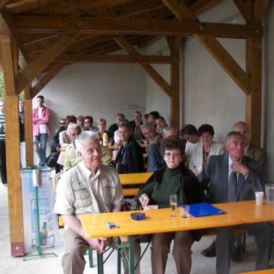 Nevenincs majális