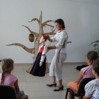 Écsi Gyöngyi