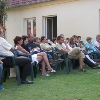Színház és zongorakoncert