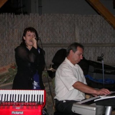 Színház és zongorakoncert