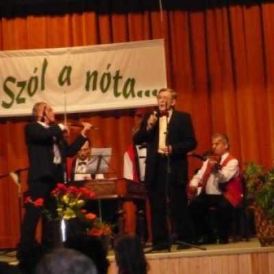 SZÓL A NÓTA...