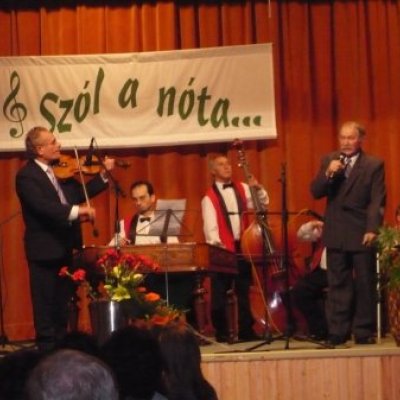 SZÓL A NÓTA...
