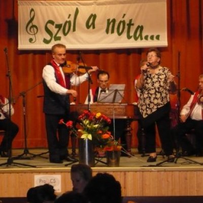 SZÓL A NÓTA...