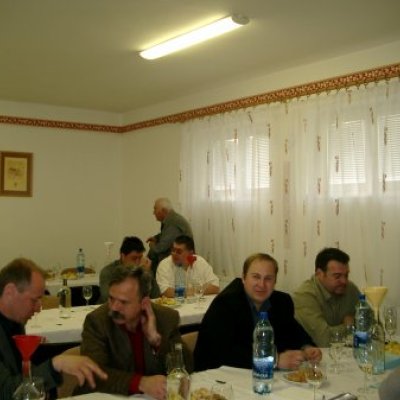 6.JÁRÁSI BORKÓSTOLÓ
