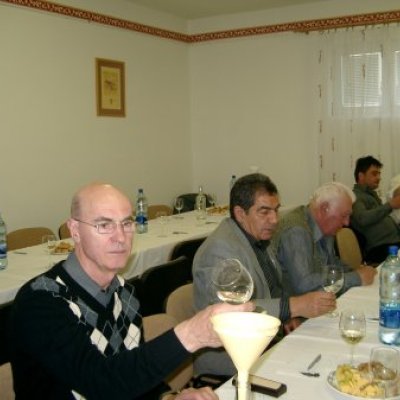 6.JÁRÁSI BORKÓSTOLÓ