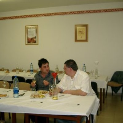 6.JÁRÁSI BORKÓSTOLÓ