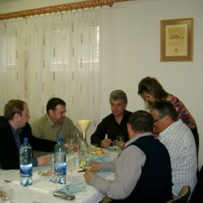 6.JÁRÁSI BORKÓSTOLÓ