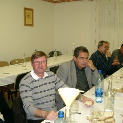 6.JÁRÁSI BORKÓSTOLÓ