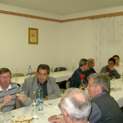 6.JÁRÁSI BORKÓSTOLÓ