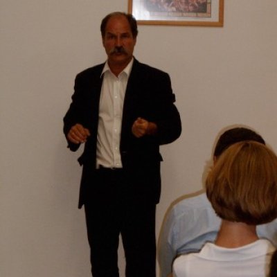 Berecz András est