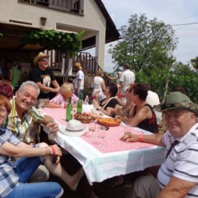 TARTSON VELÜNK a VI. Kürti Borfesztiválra